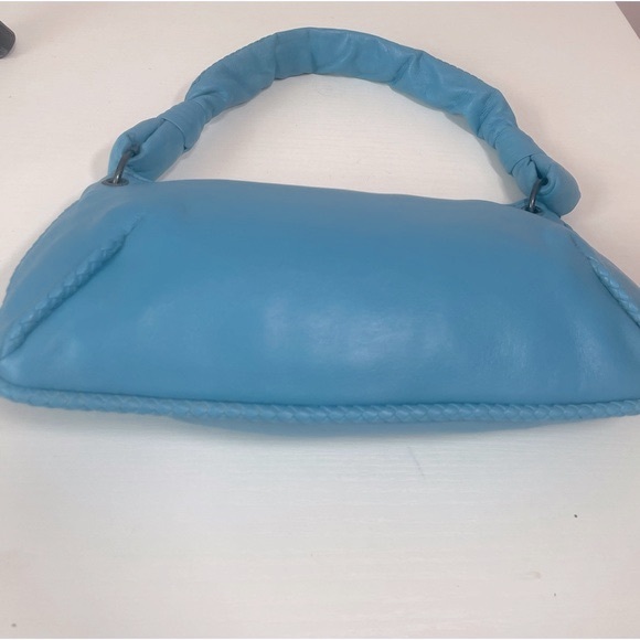 Bottega Venata Lambskin Intrecciato Cassette Baguette - Picture 3 of 8